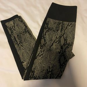 FABLETICS leggings